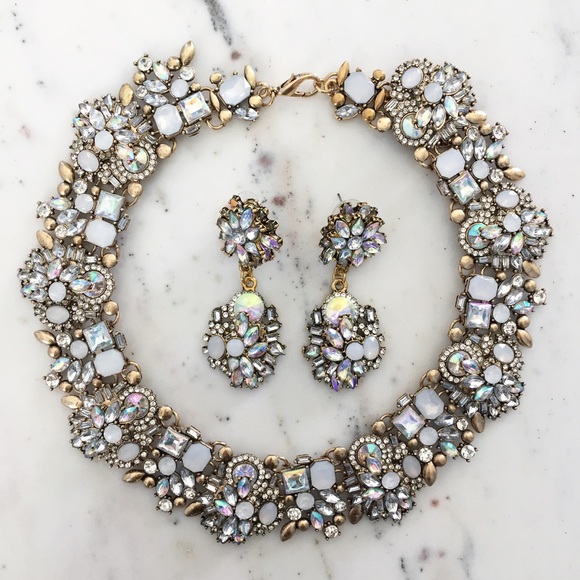 "Antoinette" Necklace Clear Crystal Statement - Picture 7 of 7